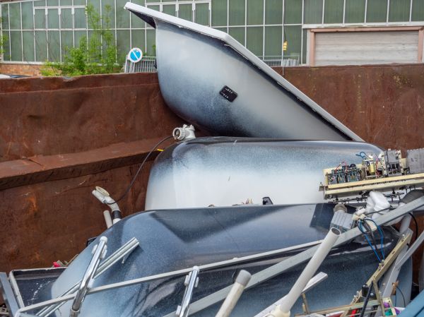 Bathtub Disposal Service